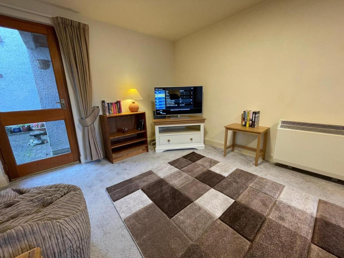 Lovely And Spacious 2Bd Holiday Retreat Ballater Bagian luar foto