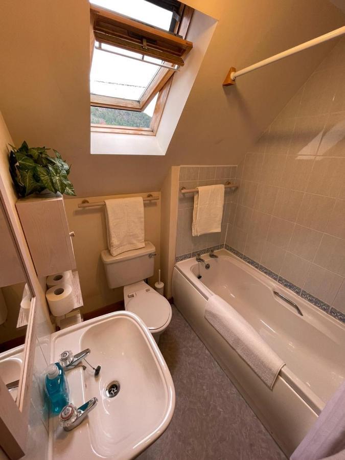 Lovely And Spacious 2Bd Holiday Retreat Ballater Bagian luar foto